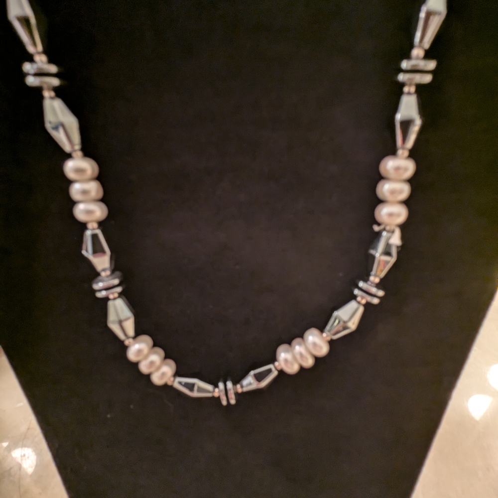 Elegant Pearl and Silver Bead Necklace